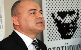 1 Mayıs günü ABD Şikago’daki işçiler  koşullarının düzeltilmesi talebiyle greve gittiler.